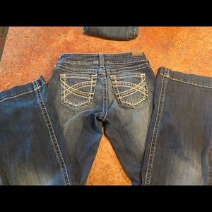 Ariat size 29s. No visible wear. Wore maybe once.